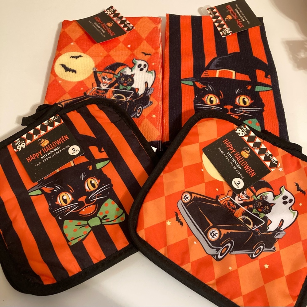 Vintage Style Halloween Kitchen Towels and Pot Holders